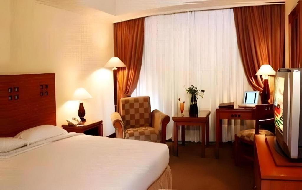 Oasis Amir Hotel Cakarta Dış mekan fotoğraf